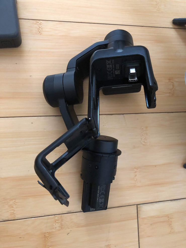 Madera Outdoor Garage USED - Excellent condition | GoPro Drone | Hero 6 | Grip | stabilizer | gopro battery | 4 drone batteries | controller | case